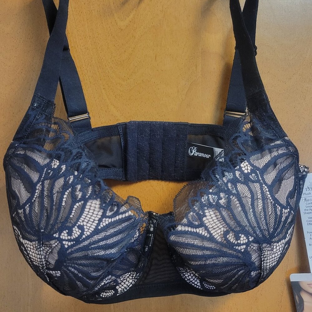 Womens lightly lined demi bra